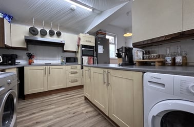 Heath, Gabalfa, Cardiff - Image 3