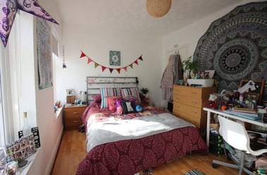 Cathays, Cardiff - Image 3