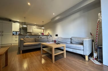 Cathays, Plasnewydd, Cardiff - Image 2