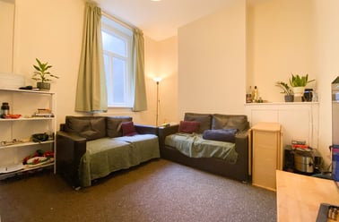 Cathays, Cardiff - Image 2