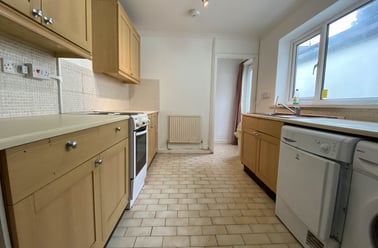 Roath, Plasnewydd, Cardiff - Image 2