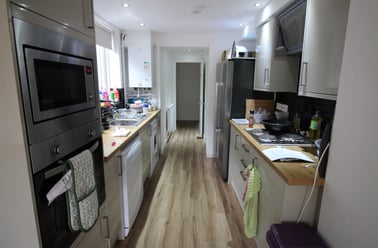 Cathays, Cardiff - Image 3