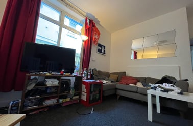 Cathays, Cardiff - Image 3