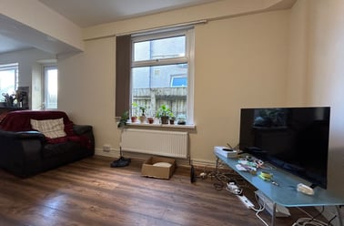 Cathays, Cardiff - Image 2