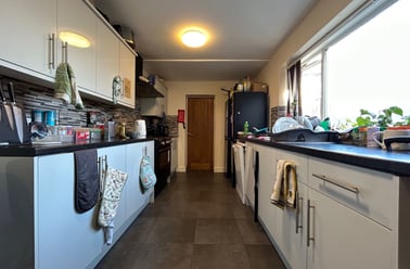Cathays, Cardiff - Image 3