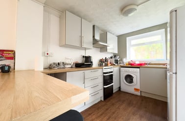 Roath, Plasnewydd, Cardiff - Image 3