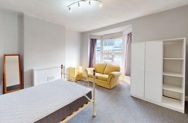 Fosse Road South, City Centre, Leicester - Image 3