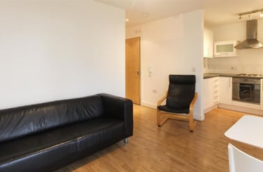 Roath, Adamstown, Cardiff - Image 2