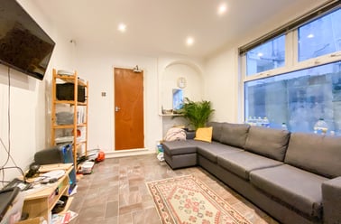 Roath, Plasnewydd, Cardiff - Image 2