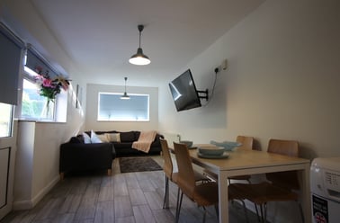 Cathays, Cardiff - Image 3