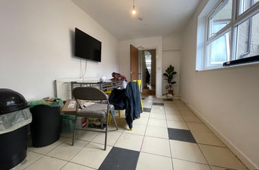 Cathays, Cardiff - Image 3