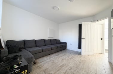 Cathays, Cardiff - Image 2