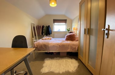 Cathays, Cardiff - Image 3