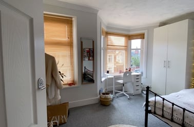 Cathays, Cardiff - Image 2