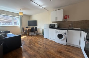Roath , Plasnewydd, Cardiff - Image 2
