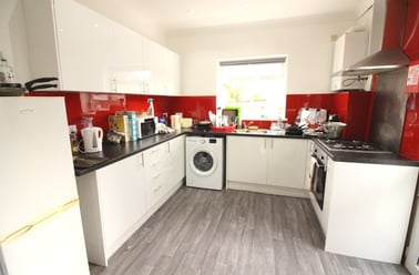 Cathays, Cardiff - Image 2