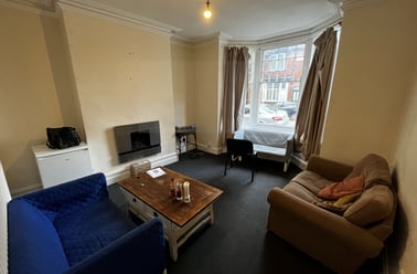 Howard Road, Clarendon Park, Leicester - Image 2