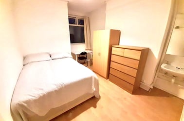 Mount Pleasant, Swansea - Image 3