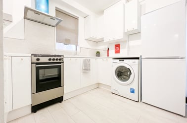 Cathays, Cardiff - Image 3