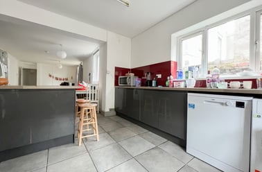 Cathays, Plasnewydd, Cardiff - Image 2