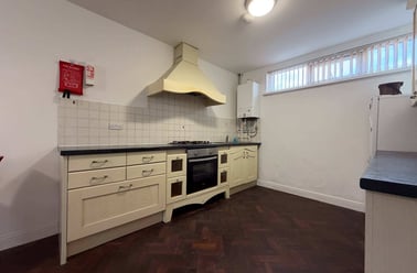 Roath, Adamstown, Cardiff - Image 2