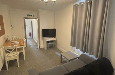 Mount Pleasant, Swansea - Image 2