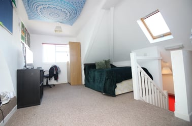 Cathays, Cardiff - Image 3