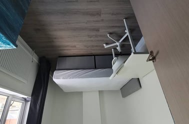 N/A, Adamstown, Cardiff - Image 3