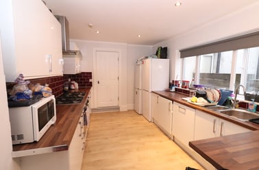 Roath, Plasnewydd, Cardiff - Image 2