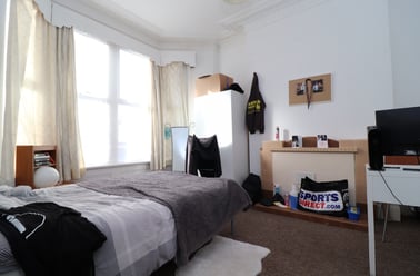 Cathays, Cardiff - Image 3