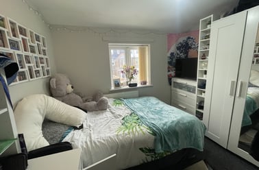 Cathays, Cardiff - Image 3