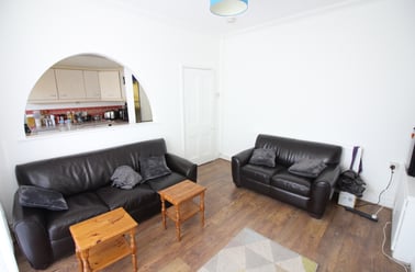 Heath, Gabalfa, Cardiff - Image 2