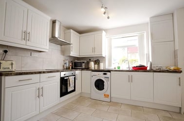 Leahurst Crescent, Harborne, Birmingham - Image 2