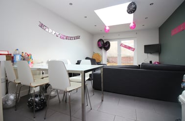 Cathays, Plasnewydd, Cardiff - Image 2