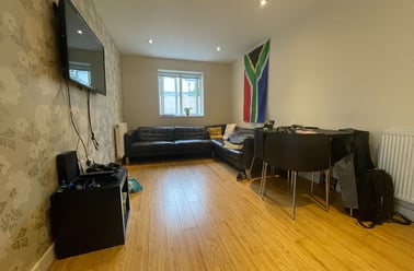 Cathays, Plasnewydd, Cardiff - Image 2