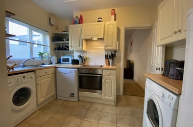 Cathays, Cardiff - Image 2