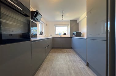 Cathays, Cardiff - Image 3