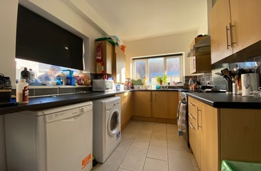 Heath, Maindy, Cardiff - Image 2