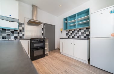 Roath, Plasnewydd, Cardiff - Image 3