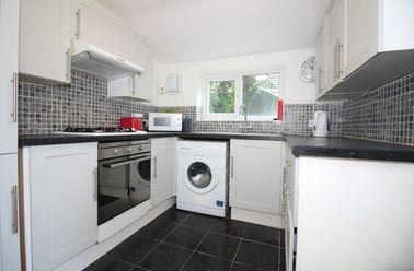 Roath, Plasnewydd, Cardiff - Image 2