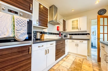 Roath, Plasnewydd, Cardiff - Image 2