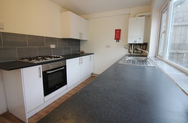 Cathays, Cardiff - Image 2