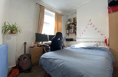 Cathays, Cardiff - Image 3