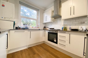 Cathays, Cardiff - Image 2