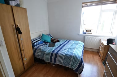 Roath, Plasnewydd, Cardiff - Image 3