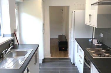 Sandfields, Mount Pleasant, Swansea - Image 2