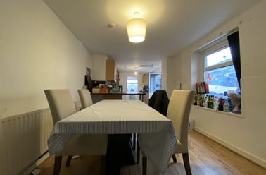 Cathays, Cardiff - Image 2