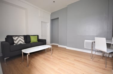 Cradock Street, City Centre, Swansea - Image 3