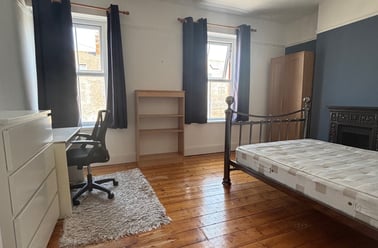 Roath, Plasnewydd, Cardiff - Image 3