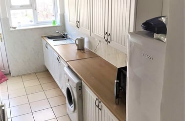 Sandfields, Brynmill, Swansea - Image 2